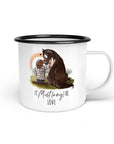 Emaille-Tasse "It Must(ang) be love"