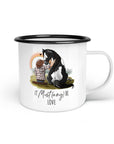 Emaille-Tasse "It Must(ang) be love"