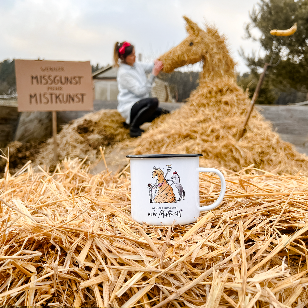 Emaille-Tasse "Weniger Missgunst, mehr Mistkunst"