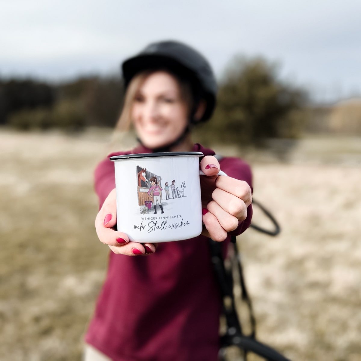 Emaille-Tasse "Weniger einmischen, mehr Stall wischen"